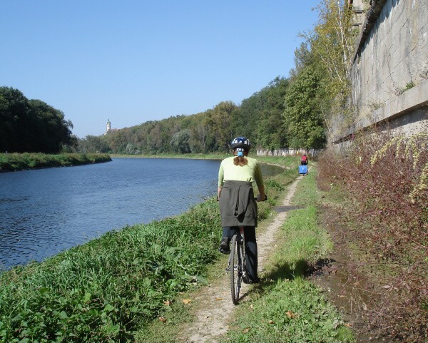 23/9/06: Havránkův cyklovýlet na Mělnické vinobraní